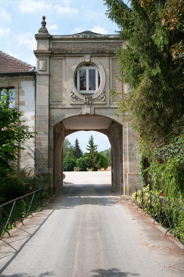 La Janenquelle Bed & Breakfast Sarry  Bagian luar foto