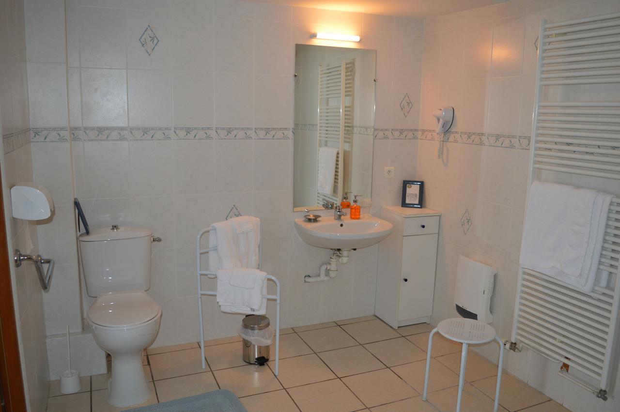 La Janenquelle Bed & Breakfast Sarry  Bagian luar foto